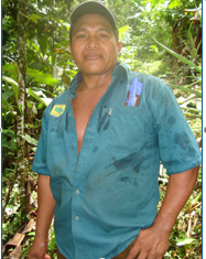 Daniel Santo, of the COCABO co-operative in Panama. Photo courtesy of La Siembra & Dary Goodrich of Equal Exchange.